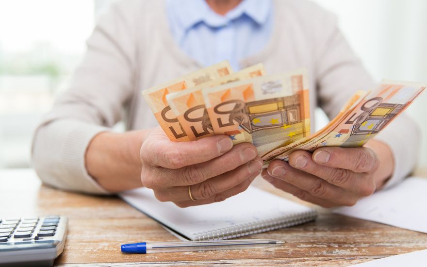 Veilig financieel ouder worden (tips)